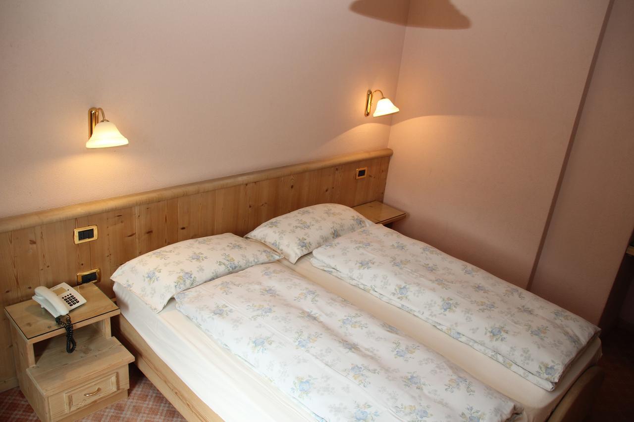 Albergo Caravasc ลีวินโญ ห้อง รูปภาพ